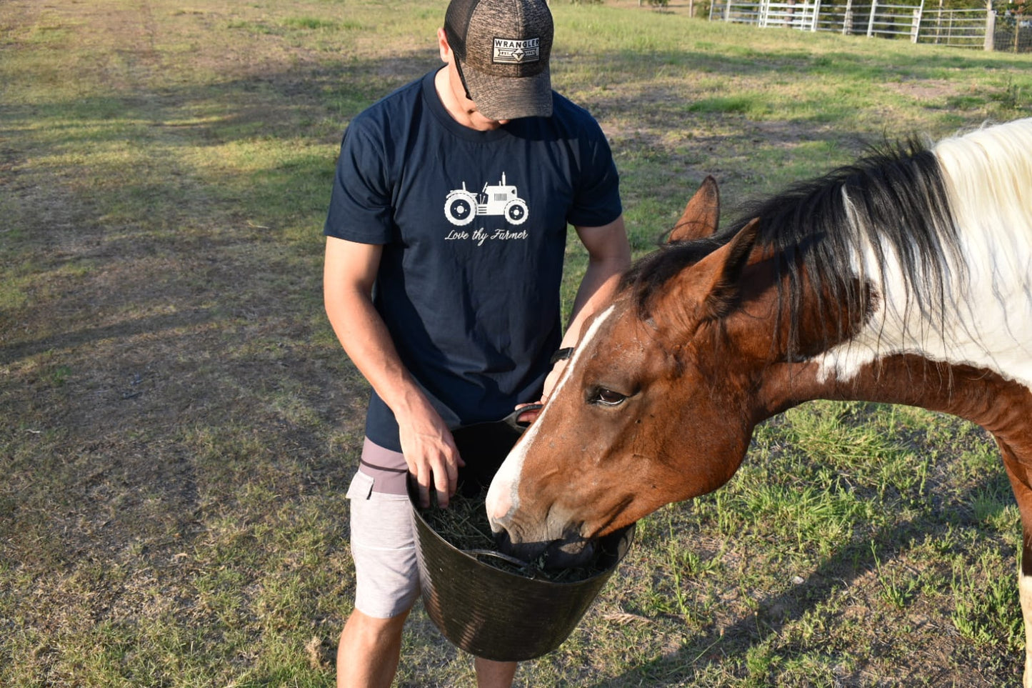 Men's Short Sleeve Tractor T-Shirt in Navy with Sand Printing
